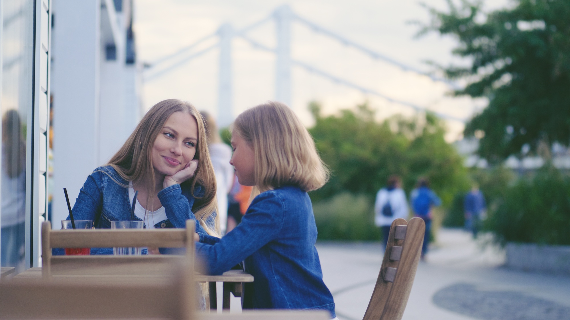 Le pouvoir inestimable d’une maman : Comment les mamans influencent et façonnent leurs enfants