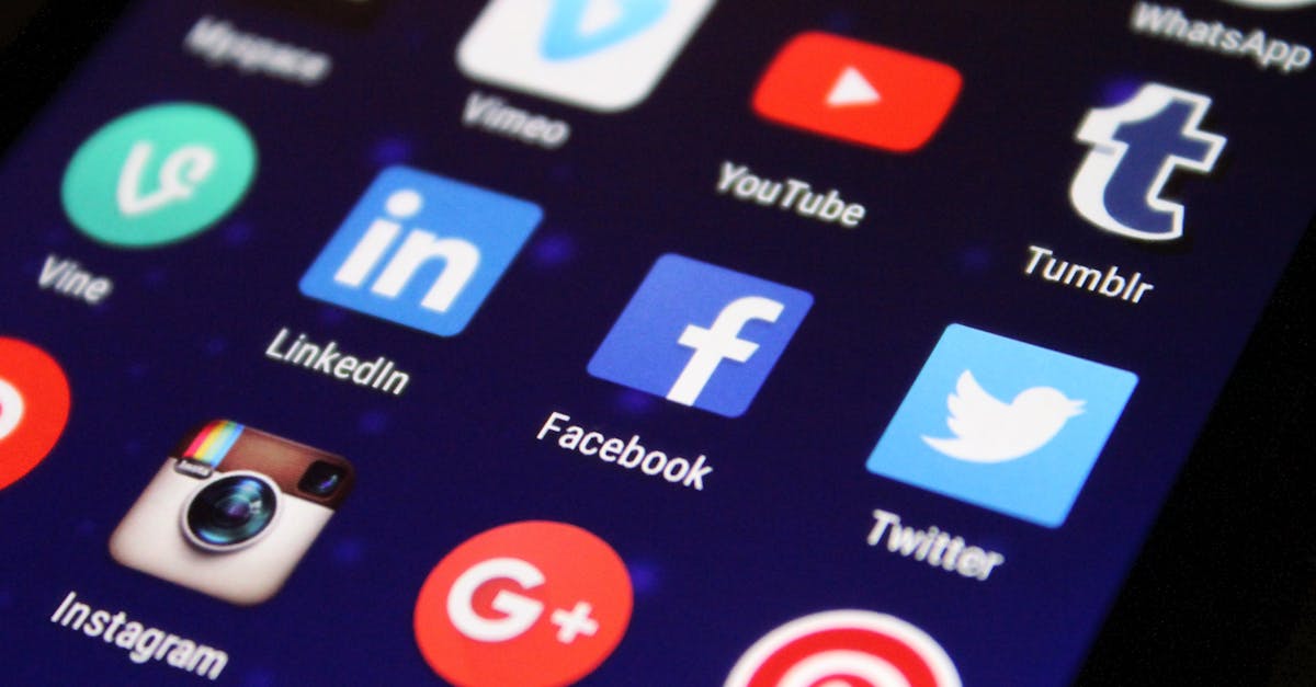 découvrez l'art de la communication efficace : techniques, conseils et stratégies pour améliorer vos interactions personnelles et professionnelles. apprenez à exprimer vos idées clairement et à créer des connexions authentiques.