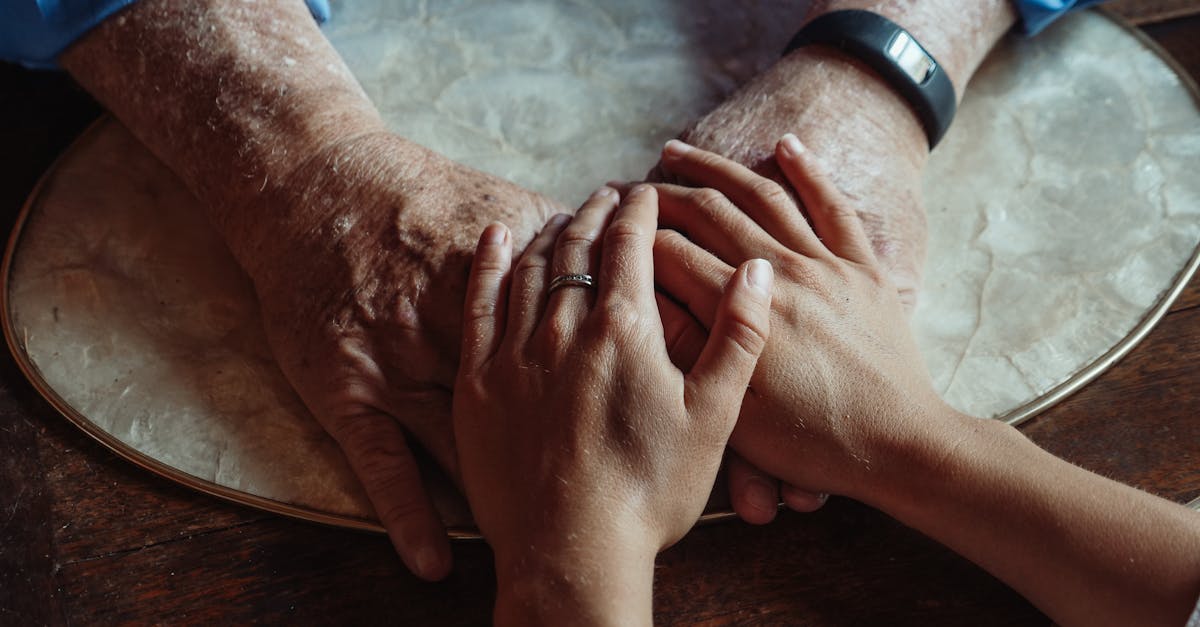 découvrez les enjeux de la dépendance émotionnelle, ses signes révélateurs, et comment la surmonter pour retrouver son autonomie affective. apprenez à bâtir des relations saines et équilibrées.