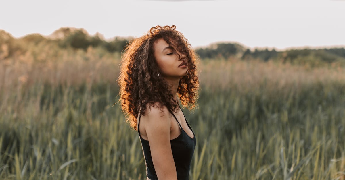 explorez le concept du libre arbitre : une réflexion sur la capacité humaine à faire des choix, à agir selon sa volonté et à influencer son destin. découvrez les implications philosophiques et psychologiques du libre arbitre dans la vie quotidienne.