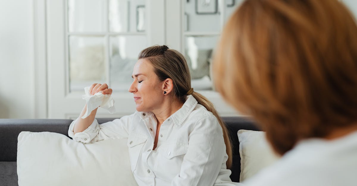 découvrez les défis auxquels sont confrontés les psychologues hospitaliers dans leur pratique quotidienne. ce guide explore les enjeux émotionnels, éthiques et organisationnels auxquels ces professionnels doivent faire face pour offrir un soutien psychologique de qualité aux patients.