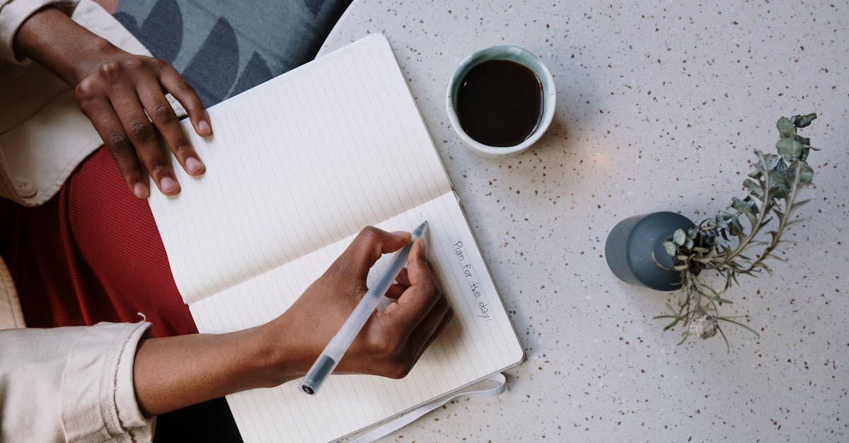Comprendre les pensées intrusives : 6 stratégies pour les maîtriser