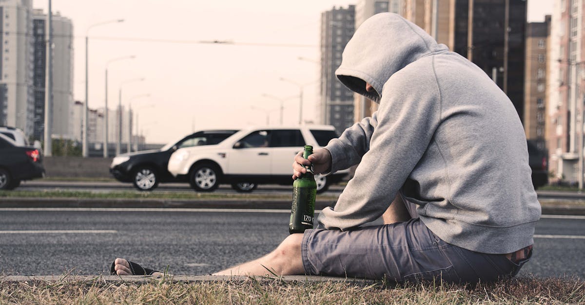 découvrez les différentes facettes de la solitude : ses causes, ses impacts sur la santé mentale et des conseils pour la surmonter. explorez des stratégies pour se reconnecter avec soi-même et avec les autres.