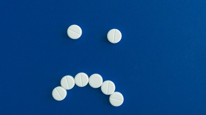 Quels sont les effets des médicaments sur le comportement selon la psychologie ?