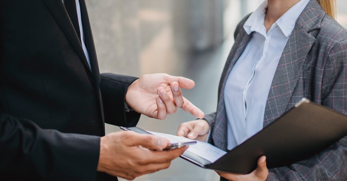 découvrez l'art de la négociation avec des stratégies efficaces et des techniques éprouvées. apprenez à persuader, à conclure des accords mutuellement bénéfiques et à renforcer vos compétences en communication pour obtenir des résultats optimaux dans vos discussions.