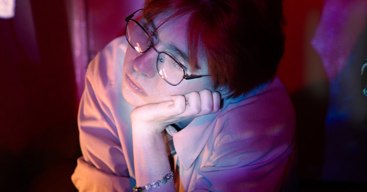 explorez les différentes théories de la personnalité qui expliquent les comportements et les traits individuels. découvrez comment ces approches psychologiques éclairent notre compréhension de soi et des autres.
