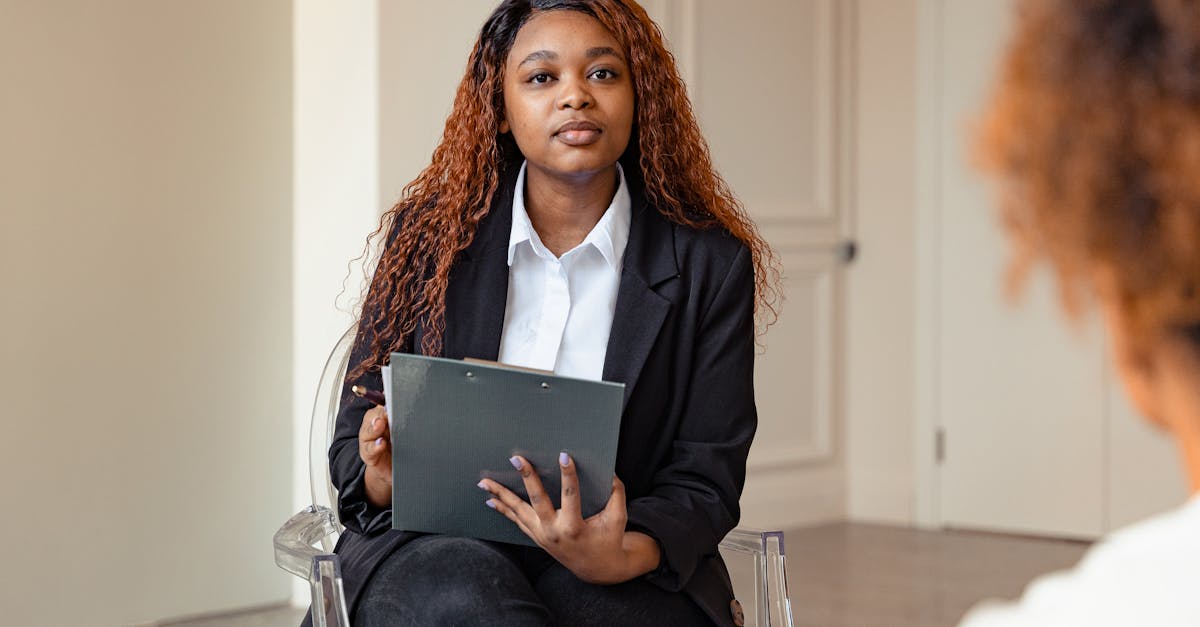découvrez l'importance de l'évaluation psychologique pour mieux comprendre le comportement humain, diagnostiquer des troubles mentaux et améliorer le bien-être psychologique. notre guide vous présente les méthodes, outils et bénéfices de cette pratique incontournable en psychologie.