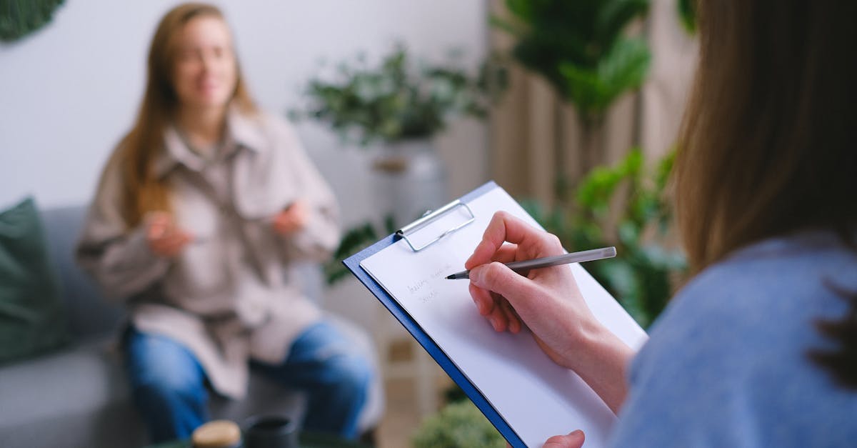 découvrez l'univers fascinant de la psychologie, une science qui explore le comportement humain, les émotions et les processus mentaux. apprenez comment la psychologie peut enrichir votre compréhension de vous-même et des autres, et explorez les différentes approches et théories qui façonnent cette discipline.