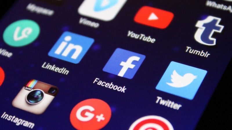 Quels sont les impacts des réseaux sociaux sur la santé mentale ?
