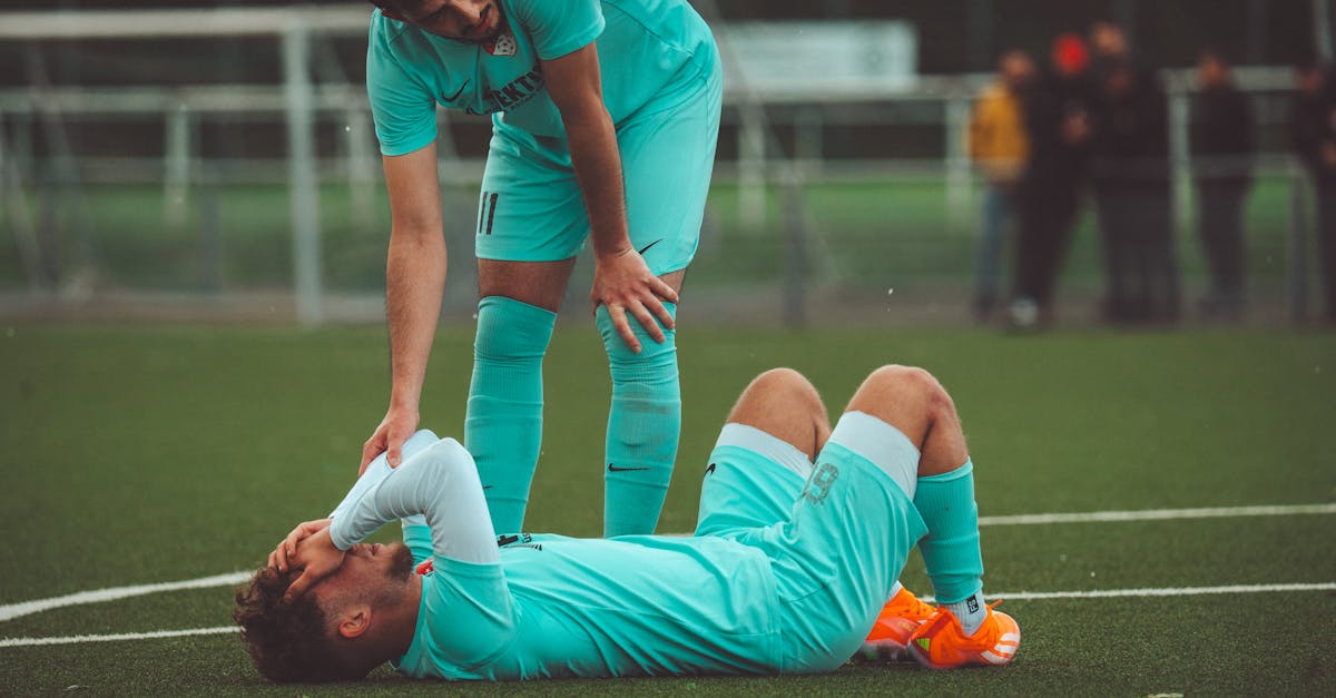 découvrez les principes de la psychologie du sport, une discipline qui aide les athlètes à optimiser leur performance mentale, à surmonter le stress et à améliorer la concentration. explorez des techniques pratiques pour renforcer la motivation et la résilience, et plongez dans l'importance de l'état d'esprit pour réussir dans vos activités sportives.
