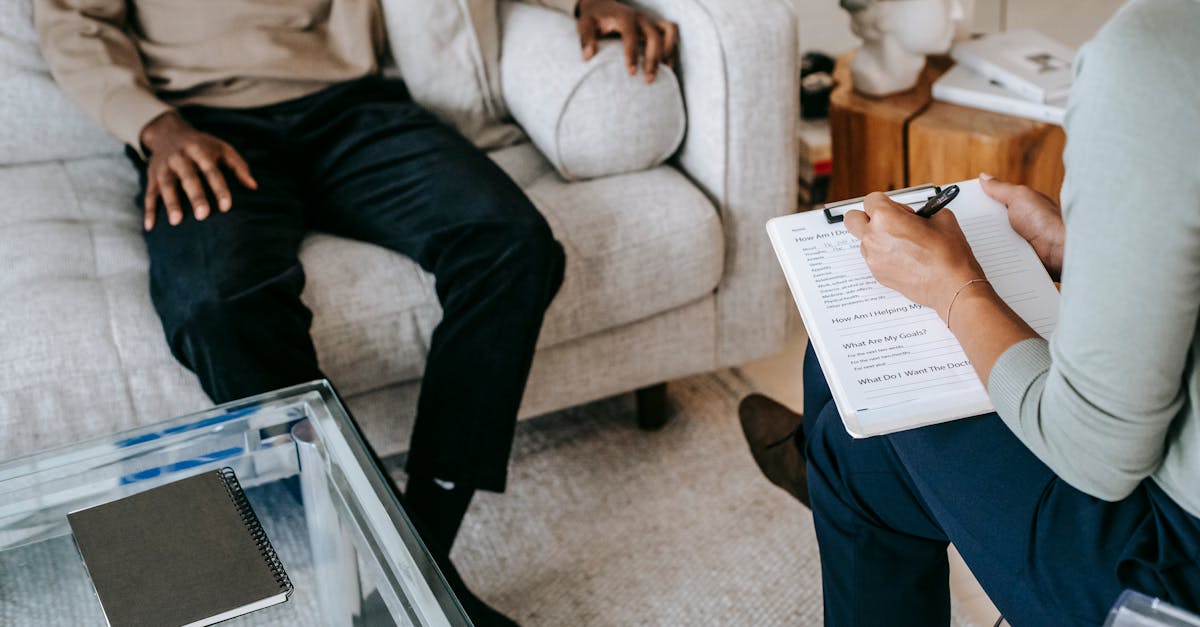 découvrez les différents types de psychologie, chacun abordant des aspects uniques du comportement humain et des processus mentaux. explorez des domaines tels que la psychologie clinique, développementale, sociale et cognitive, et comprenez comment ces spécialités contribuent à notre connaissance de l'esprit et du comportement.
