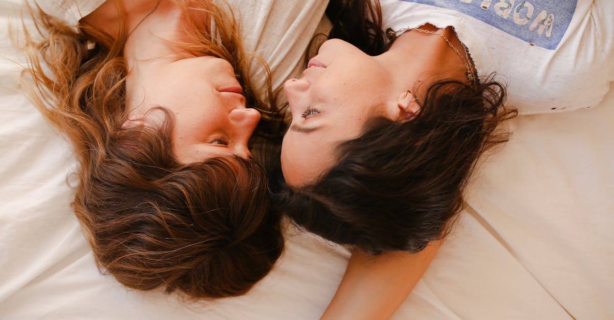découvrez les clés d'une relation saine : communication, respect et soutien mutuel. transformez vos interactions pour bâtir une connection épanouissante et durable.
