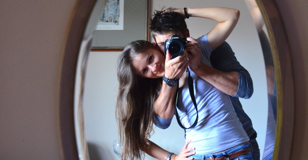 découvrez les clés pour réussir une relation à distance. apprenez à surmonter les défis émotionnels, maintenir la communication et renforcer les liens malgré la distance. explorez des conseils pratiques pour vivre pleinement votre amour, peu importe la distance.