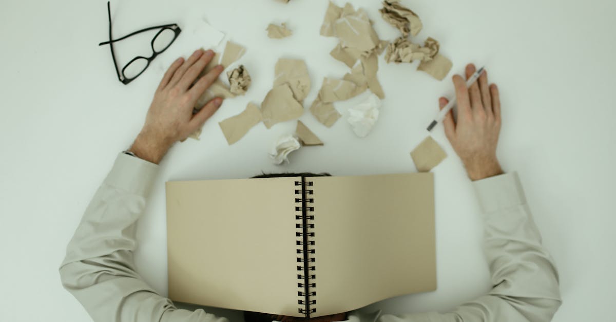 l’attachement désorganisé : 7 comportements révélateurs à connaître