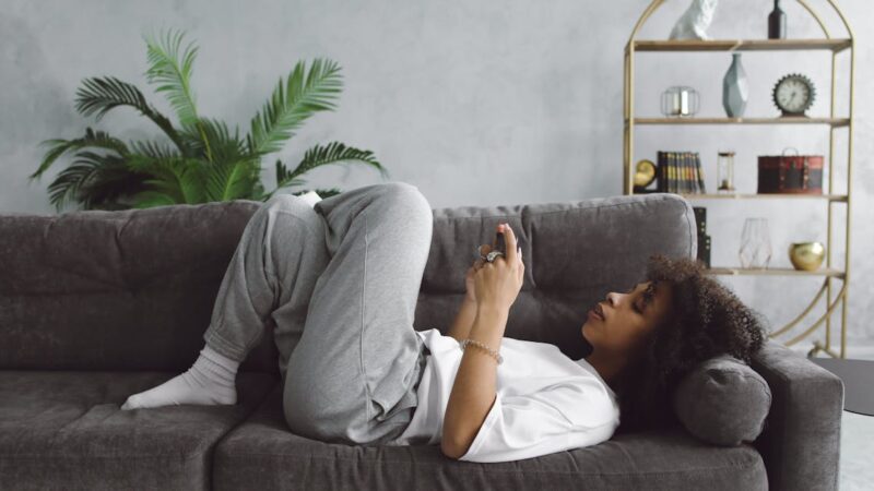 L’attrait irrésistible du cocooning : ce que cela révèle sur nous