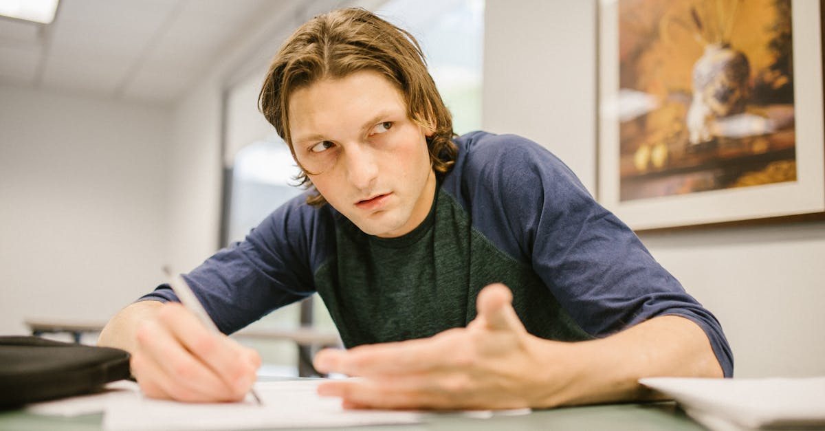 découvrez la signification de la malhonnêteté et ses différentes formes : mensonge, tromperie, fraude ou dissimulation. apprenez à reconnaitre et à comprendre les impacts de la dishonesty dans la vie personnelle et professionnelle.