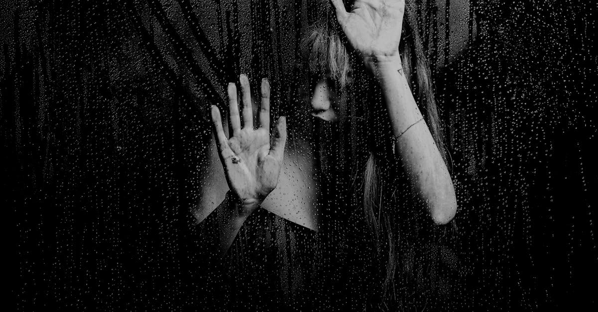 découvrez la signification et les différentes utilisations du terme 'monotone'. apprenez comment reconnaître une allure ou une ambiance monotone, et découvrez des conseils pour y remédier.