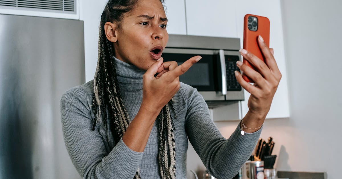 découvrez les causes, symptômes et solutions du nervous breakdown, aussi appelé crise de nerfs. informez-vous sur les signes d’alerte et apprenez comment prévenir ou surmonter cette situation difficile.