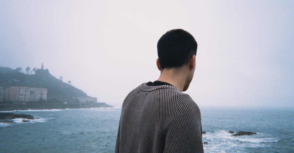 découvrez tout sur la rumination : causes, symptômes et conseils pratiques pour arrêter de trop penser et retrouver le bien-être mental au quotidien.