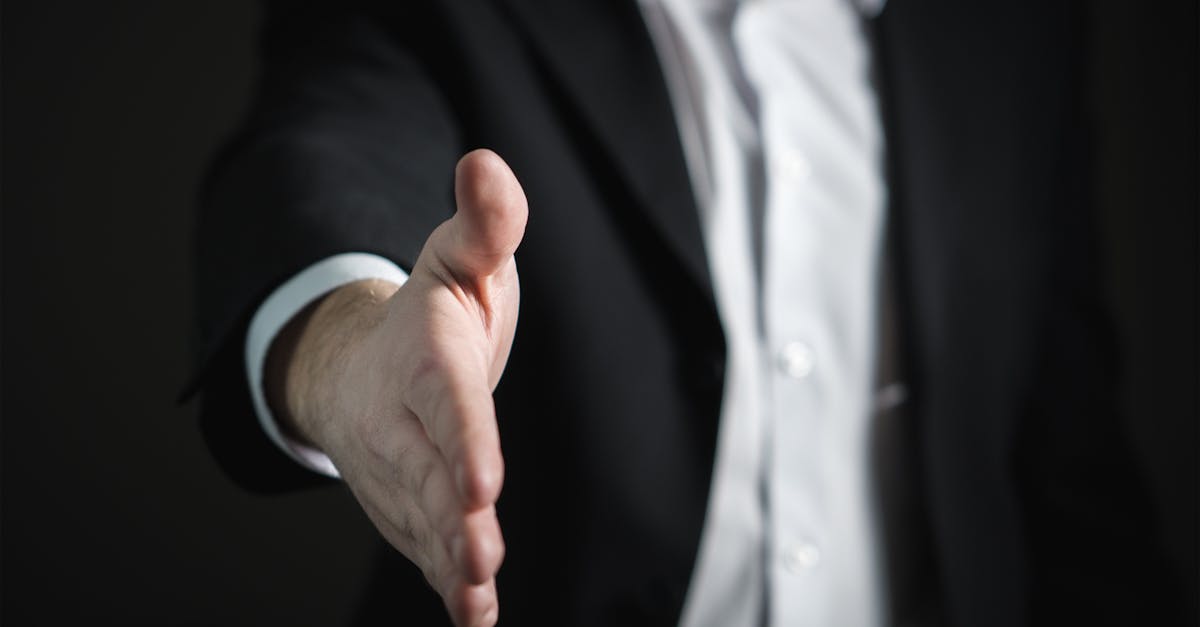 découvrez ce qu'est le trust deficit, ses causes, ses effets sur les relations personnelles et professionnelles, et comment restaurer la confiance pour améliorer la collaboration et la communication.