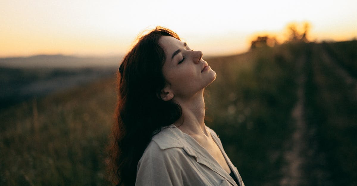 découvrez comment surmonter le sentiment de ne pas être aimé et retrouvez confiance en vous grâce à nos conseils bienveillants.