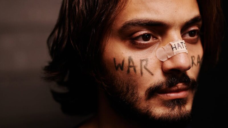 Explorer les racines de la haine