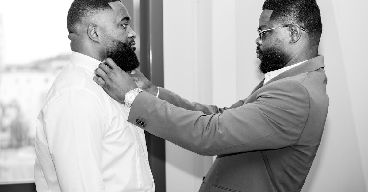 découvrez comment construire et maintenir une relation saine basée sur la confiance, la communication et le respect mutuel pour un bonheur durable.