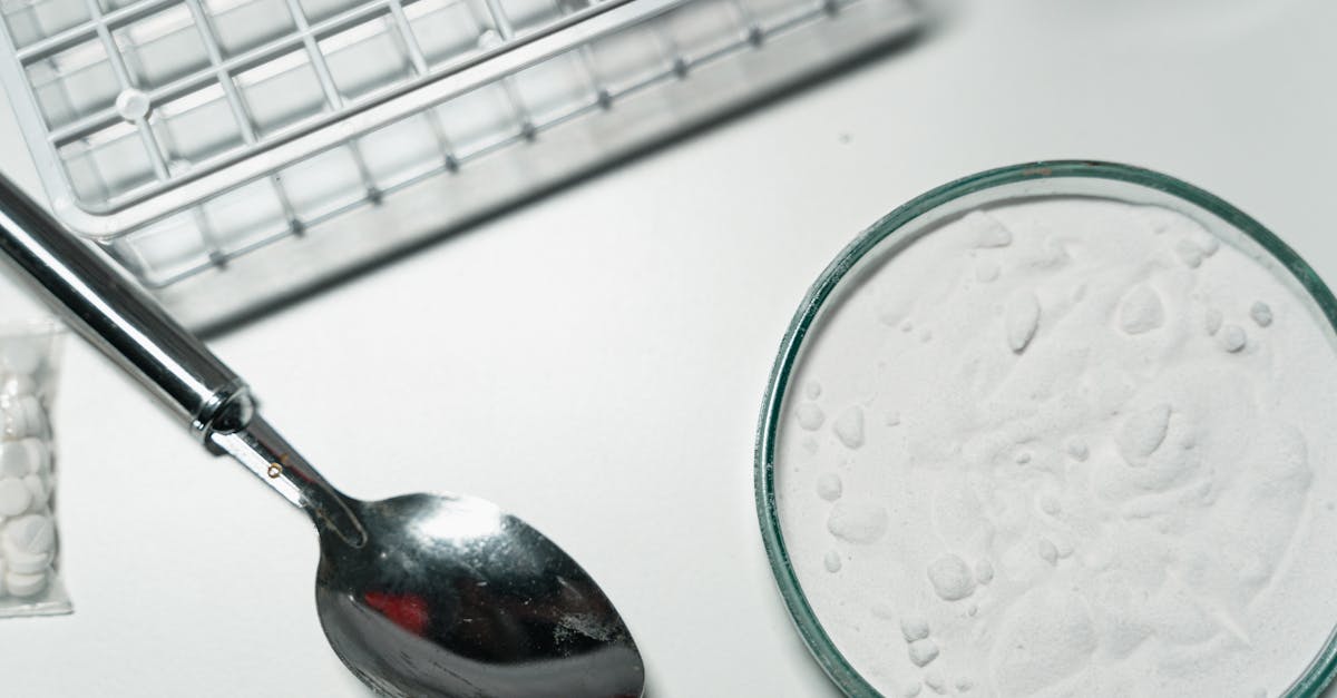 découvrez ce qu'est la maltraitance narcissique, comment la reconnaître et les moyens de s'en libérer pour retrouver confiance et sérénité.