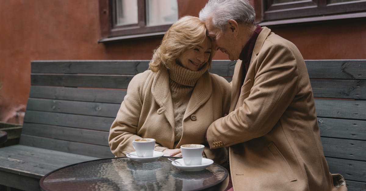 découvrez la signification et la beauté de l’amitié romantique, une relation profonde mêlant tendresse et complicité sans amours charnels. explorez ses nuances, ses avantages et son importance dans nos vies.
