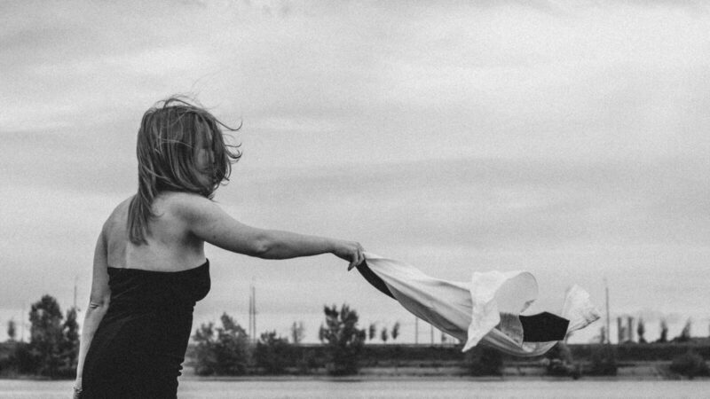 Les 5 blessures qui empêchent d&rsquo;être soi-même : comprendre ces masques pour enfin exister