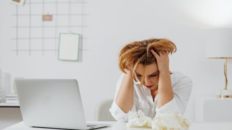 Personnes toxiques : 8 traits validés par la recherche, et comment s’en protéger