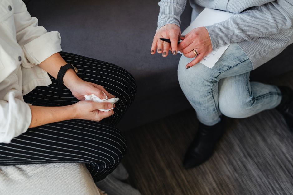 Syndrome du sauveur : quand aider devient un besoin vital et un piège psychique