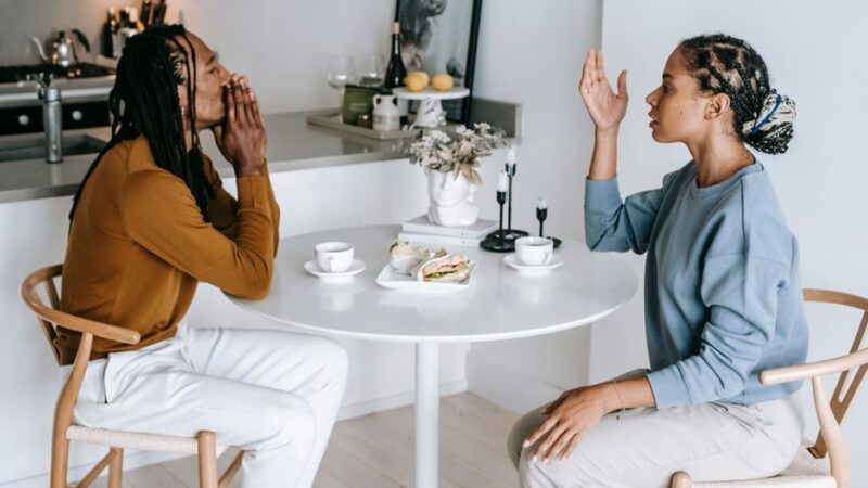 Syndrome de Rebecca : pourquoi le passé amoureux de votre partenaire envahit votre couple