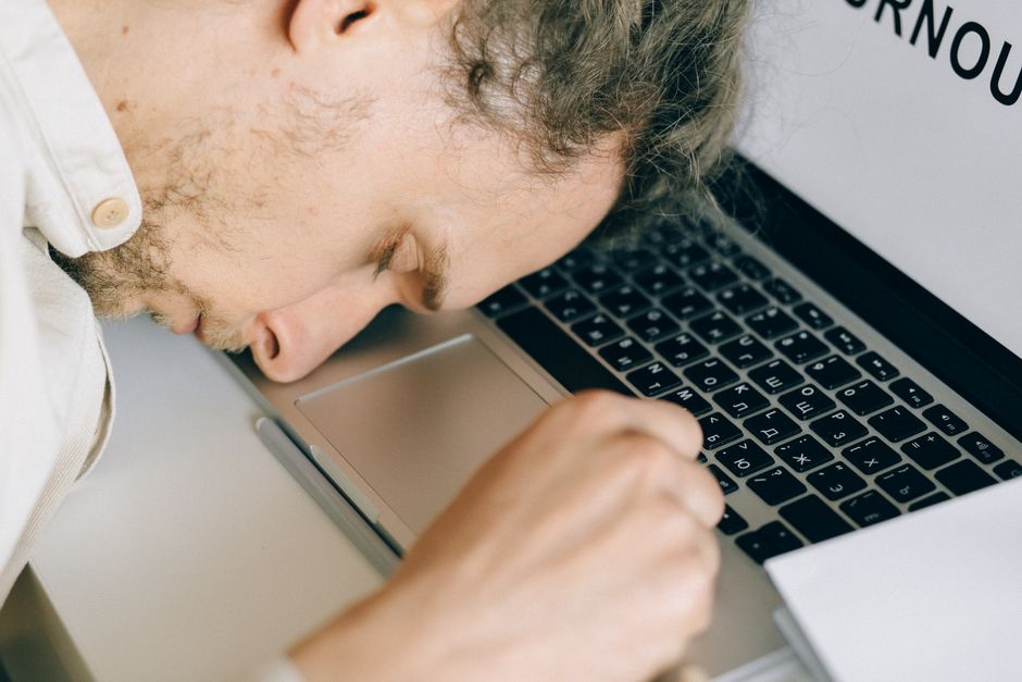 Hypersensibilité masculine : ce que dit la science sur les hommes à haute sensibilité